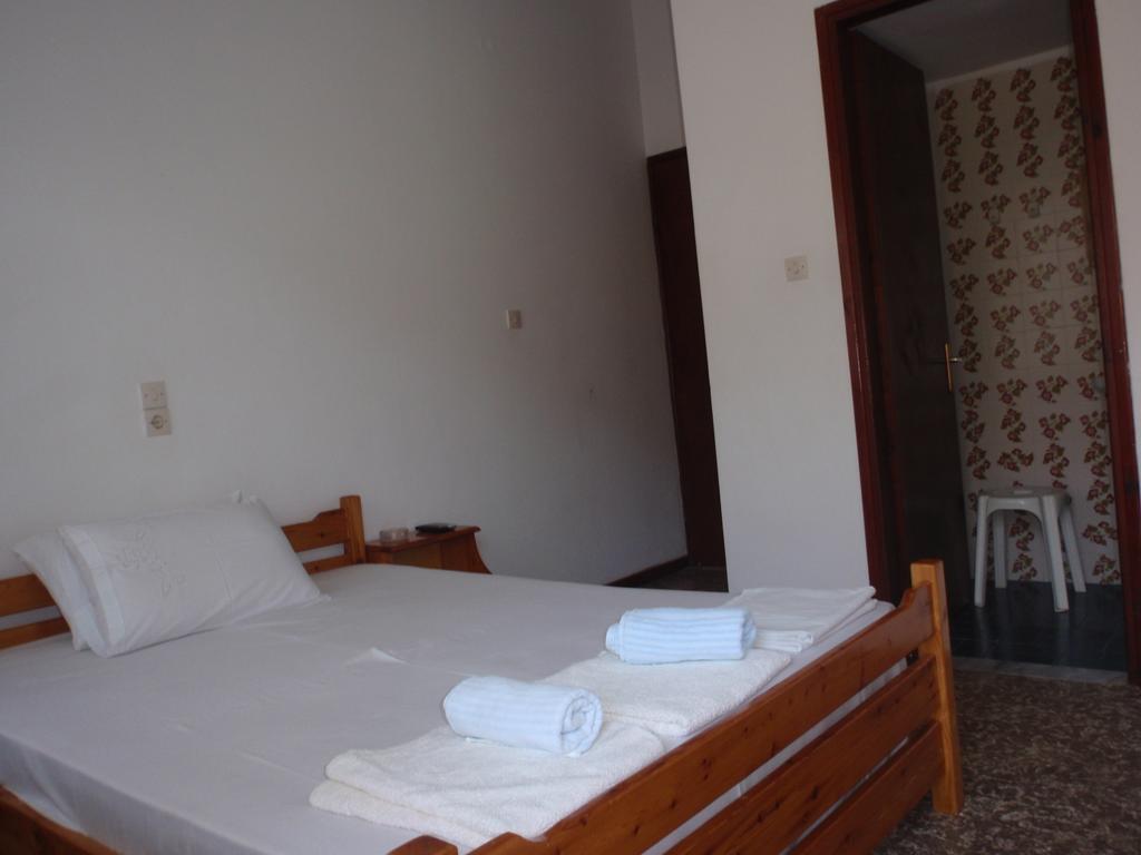 Meraklis Rooms Kariotes Exteriér fotografie