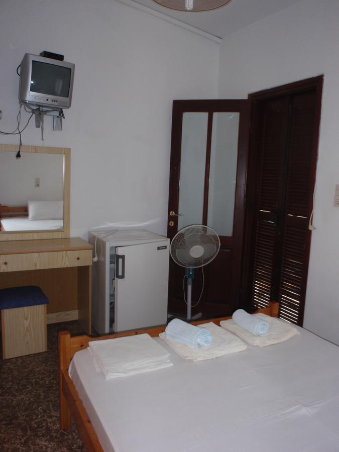 Meraklis Rooms Kariotes Exteriér fotografie